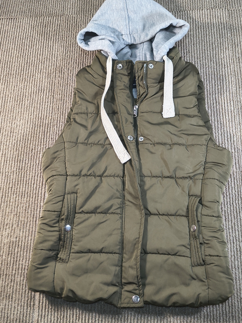 Love Tree Women's Vest Hoodie Puffer Style Quilted Olive Size Large